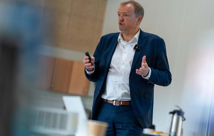 Vil skrote dagens system for vegbygging: